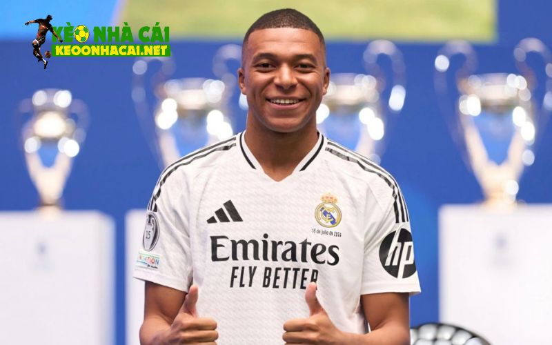 Sự trưởng thành của Kylian Mbappe tại PSG