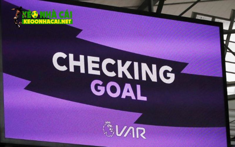 Các tình huống var được sử dụng trong trận đấu bóng đá